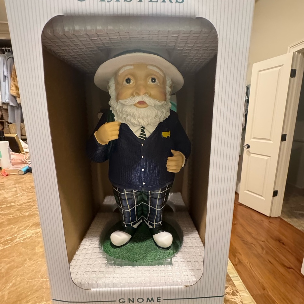 Masters Gnome with Blue and White Outfit